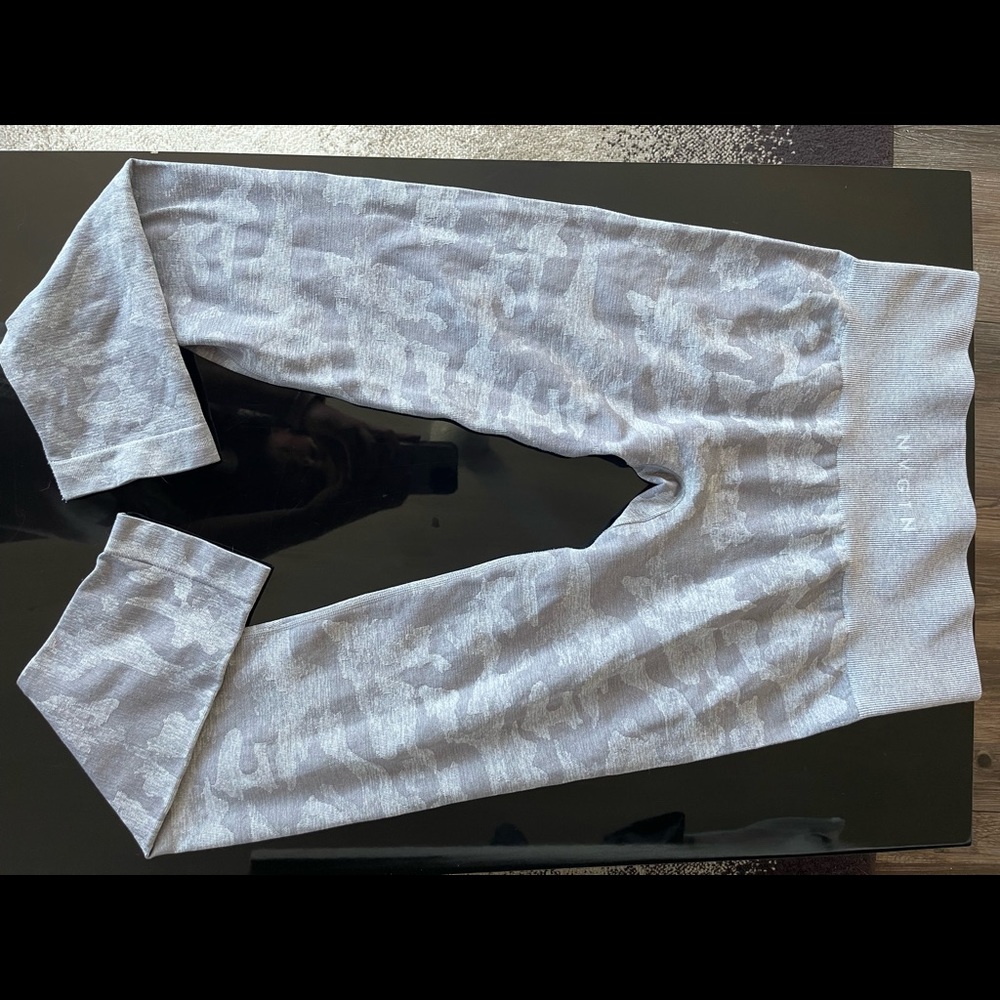 NVGTN Gray Camo Leggings Size L